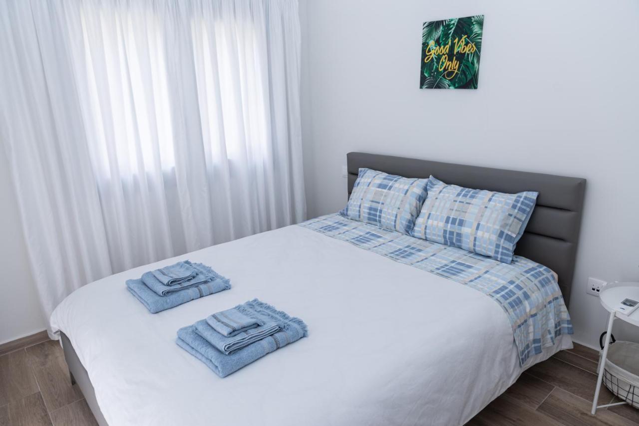 Design Apartment With Swimming Pool Near The Beach Atenas Exterior foto