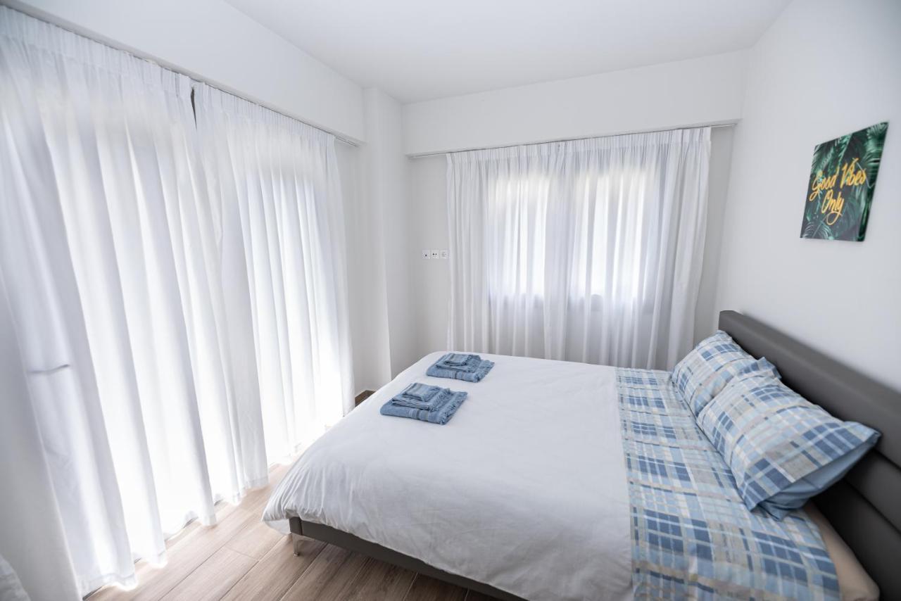 Design Apartment With Swimming Pool Near The Beach Atenas Exterior foto
