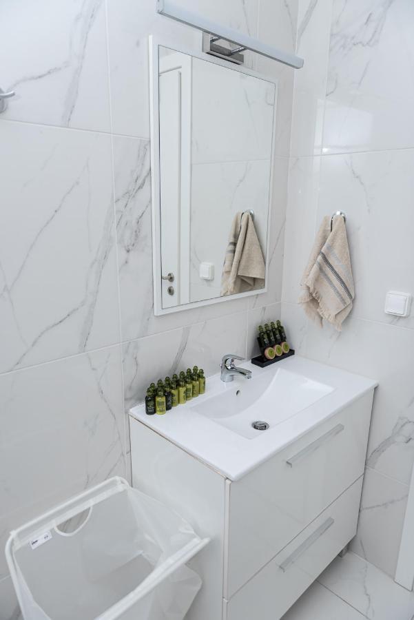 Design Apartment With Swimming Pool Near The Beach Atenas Exterior foto